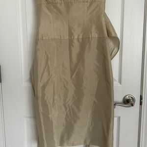 Womens NWT Vera Wang Maids Bridesmaid Cocktail Dress Size 4 Gold